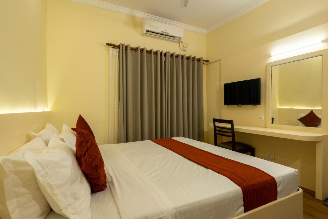 Hotel Peaceland Lumbini ภายนอก รูปภาพ