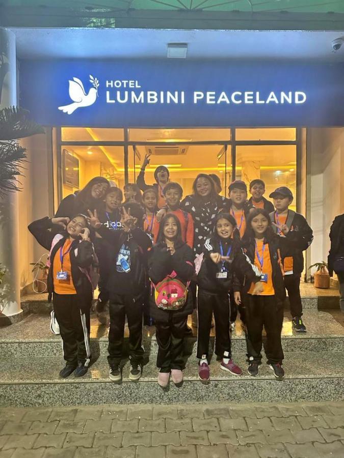 Hotel Peaceland Lumbini ภายนอก รูปภาพ