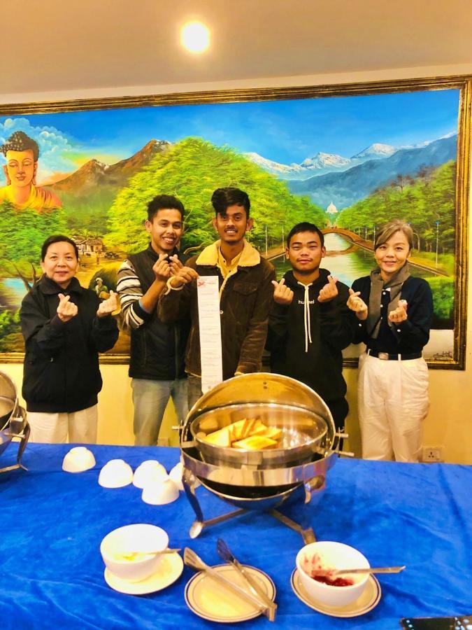 Hotel Peaceland Lumbini ภายนอก รูปภาพ