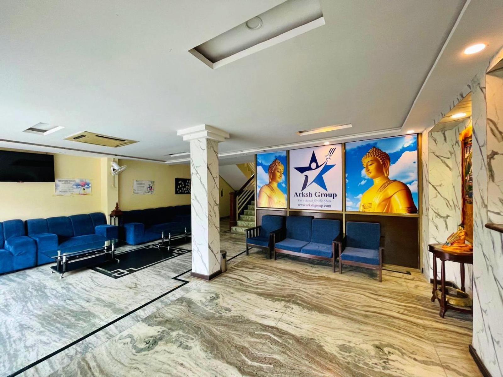 Hotel Peaceland Lumbini ภายนอก รูปภาพ
