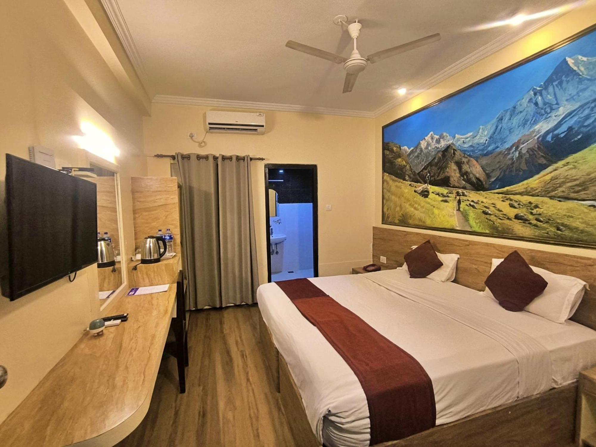 Hotel Peaceland Lumbini ภายนอก รูปภาพ