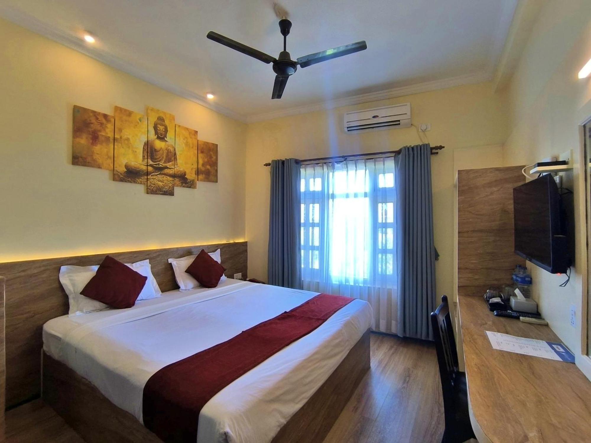 Hotel Peaceland Lumbini ภายนอก รูปภาพ
